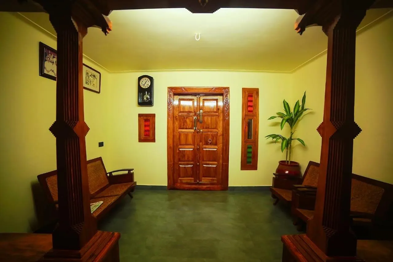 Vilangadan Tharavadu Alwaye 0*,  India